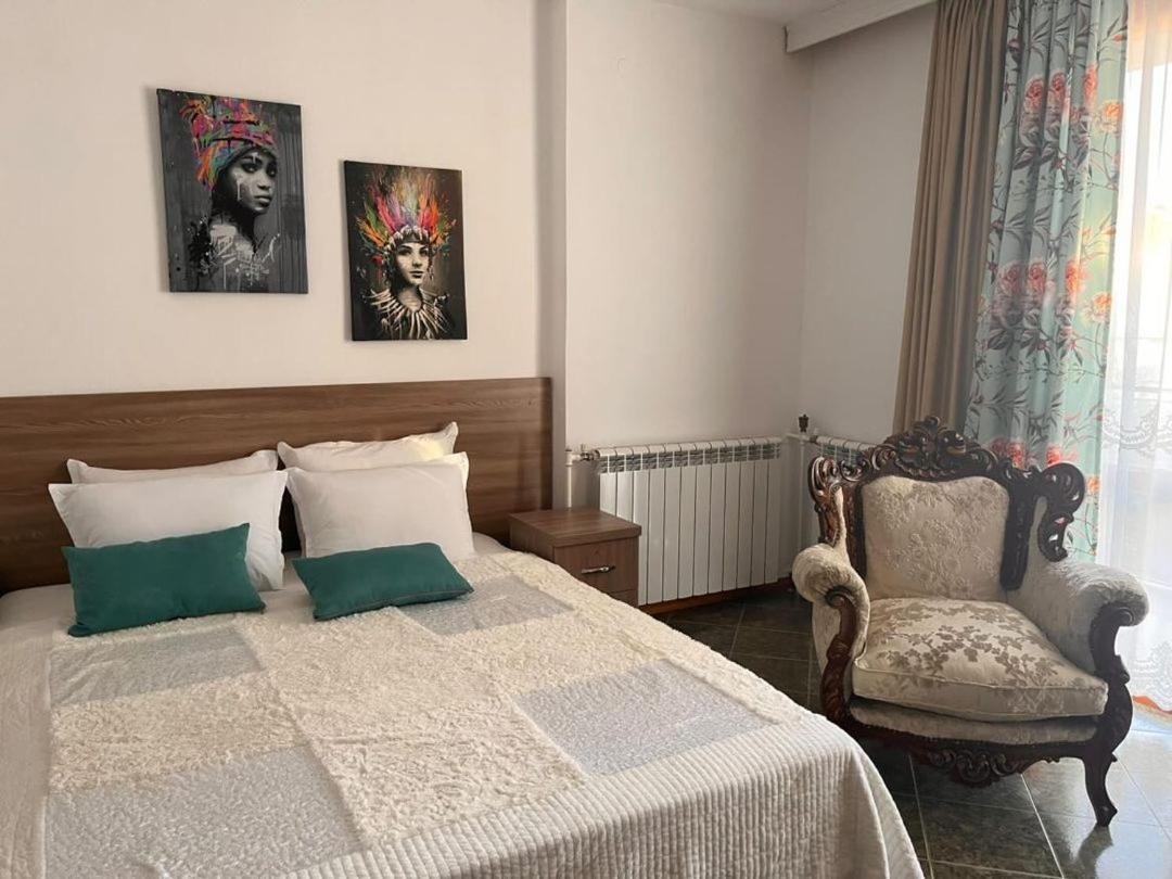 Time Out Hotel Sozopol Exterior photo