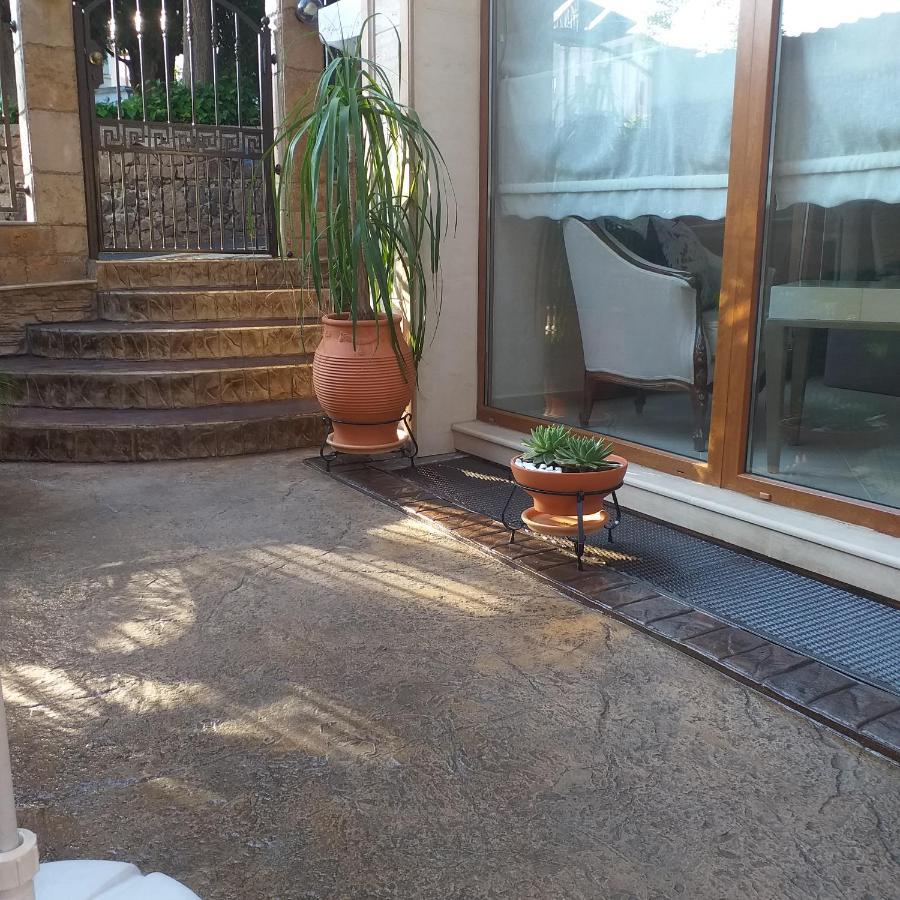 Time Out Hotel Sozopol Exterior photo